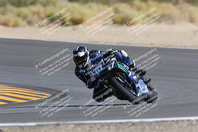 media/Oct-08-2022-SoCal Trackdays (Sat) [[1fc3beec89]]/Turn 10 (945am)/